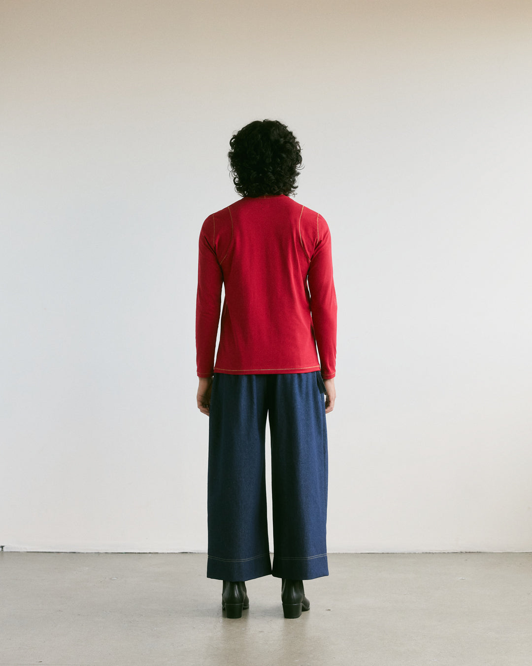 longsleeve tshirt red unisex arlo veri montreal