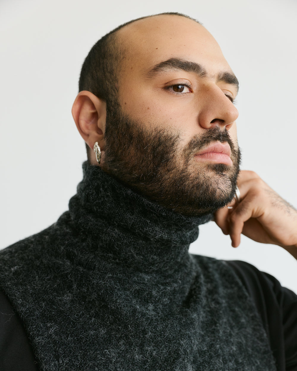 neck warmer black lago unisex genderless non binary clothing made in montreal made in canada veri