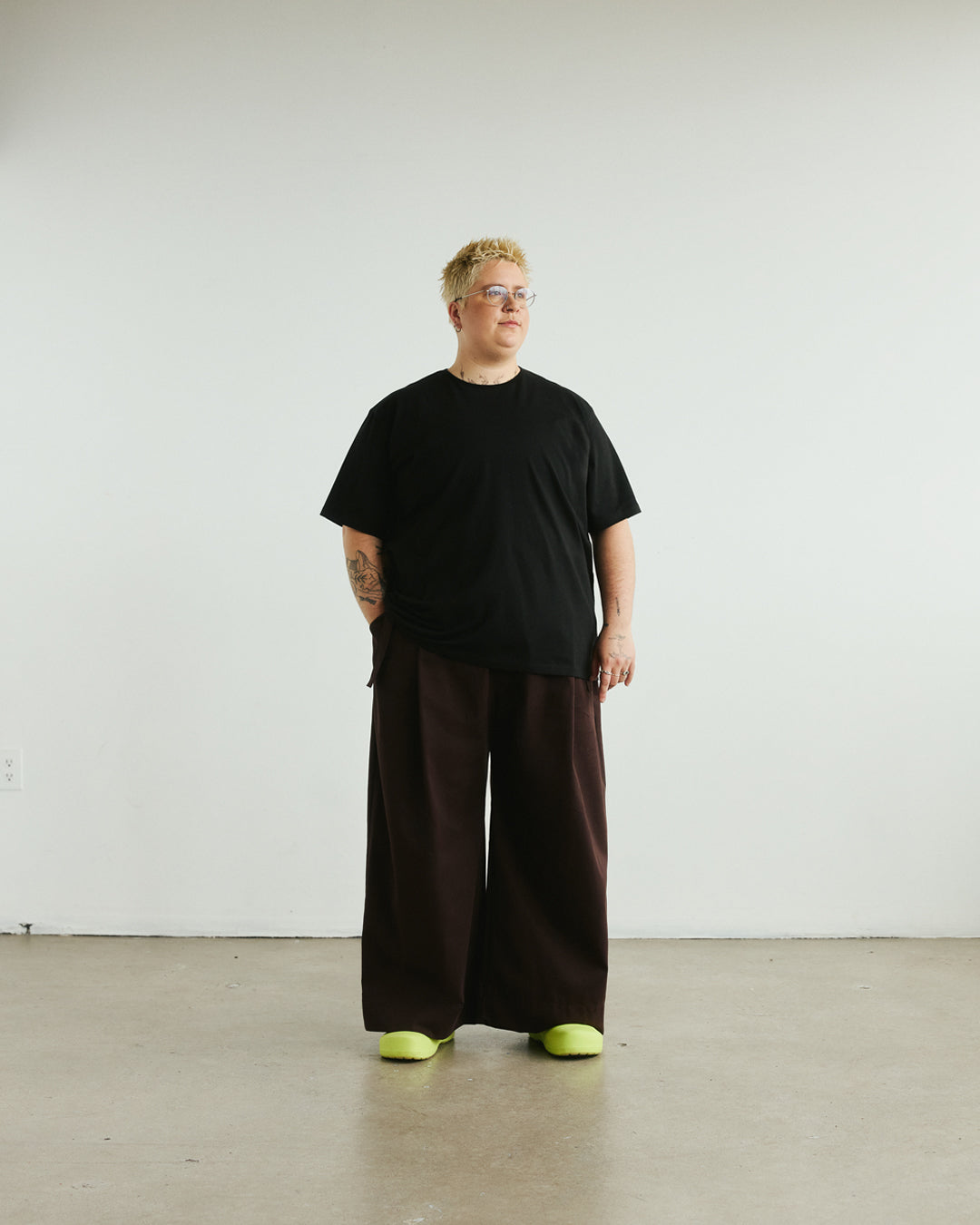 T-SHIRT BLACK ELIO unisex genderless clothing montreal veri