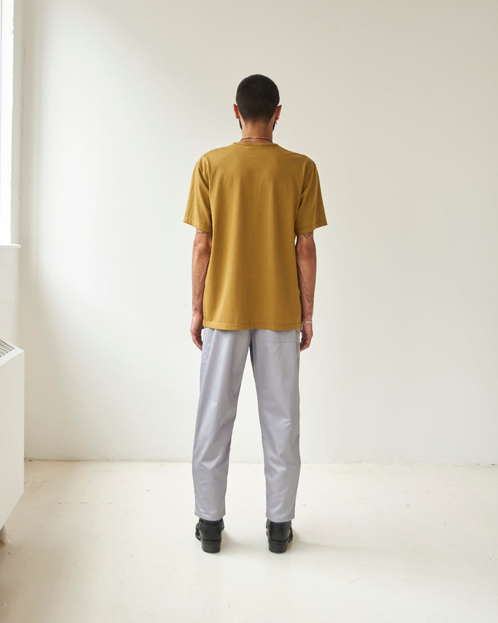 t-shirt olive unisex genderless elio veri montreal clothing