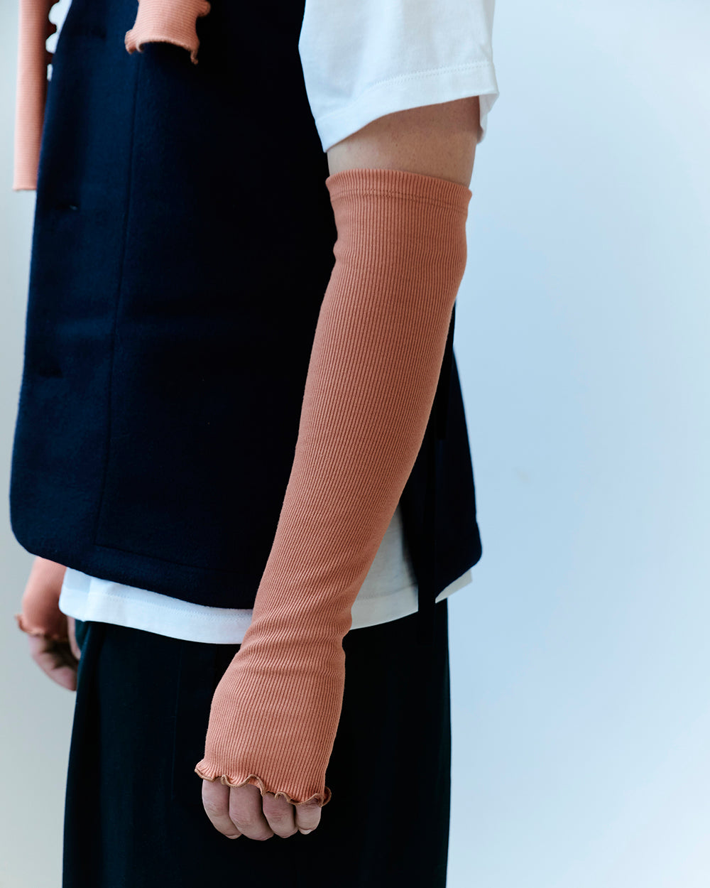 arm warmer terracotta unisex genderless nori veri montreal clothing