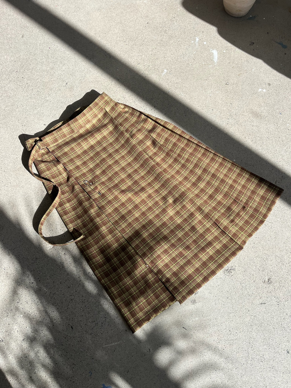 Skirt Pia Woodland on Veri Studio floor