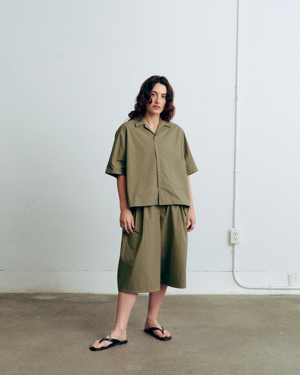 SHIRT OLIVE ENZO unisex genderless clothing montreal veri