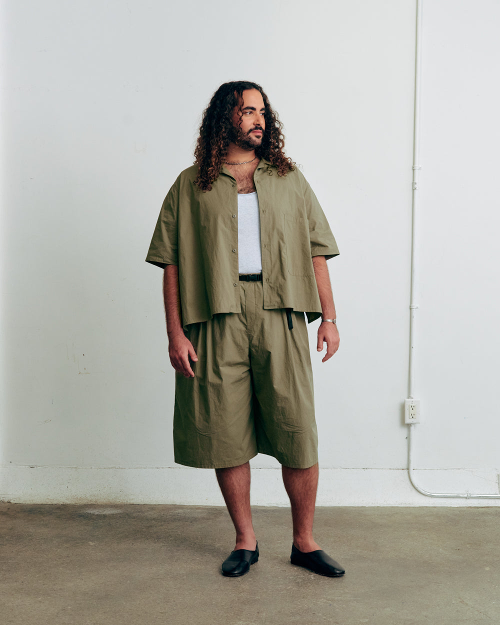 SHIRT OLIVE ENZO unisex genderless clothing montreal veri